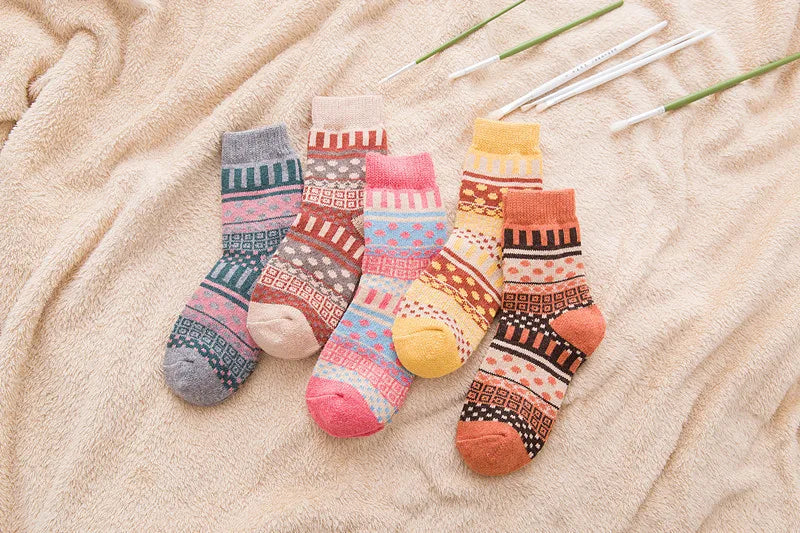 CALZE COLORATE STILE NORDICO-ETNICO - UOMO TG.40/45 5pz